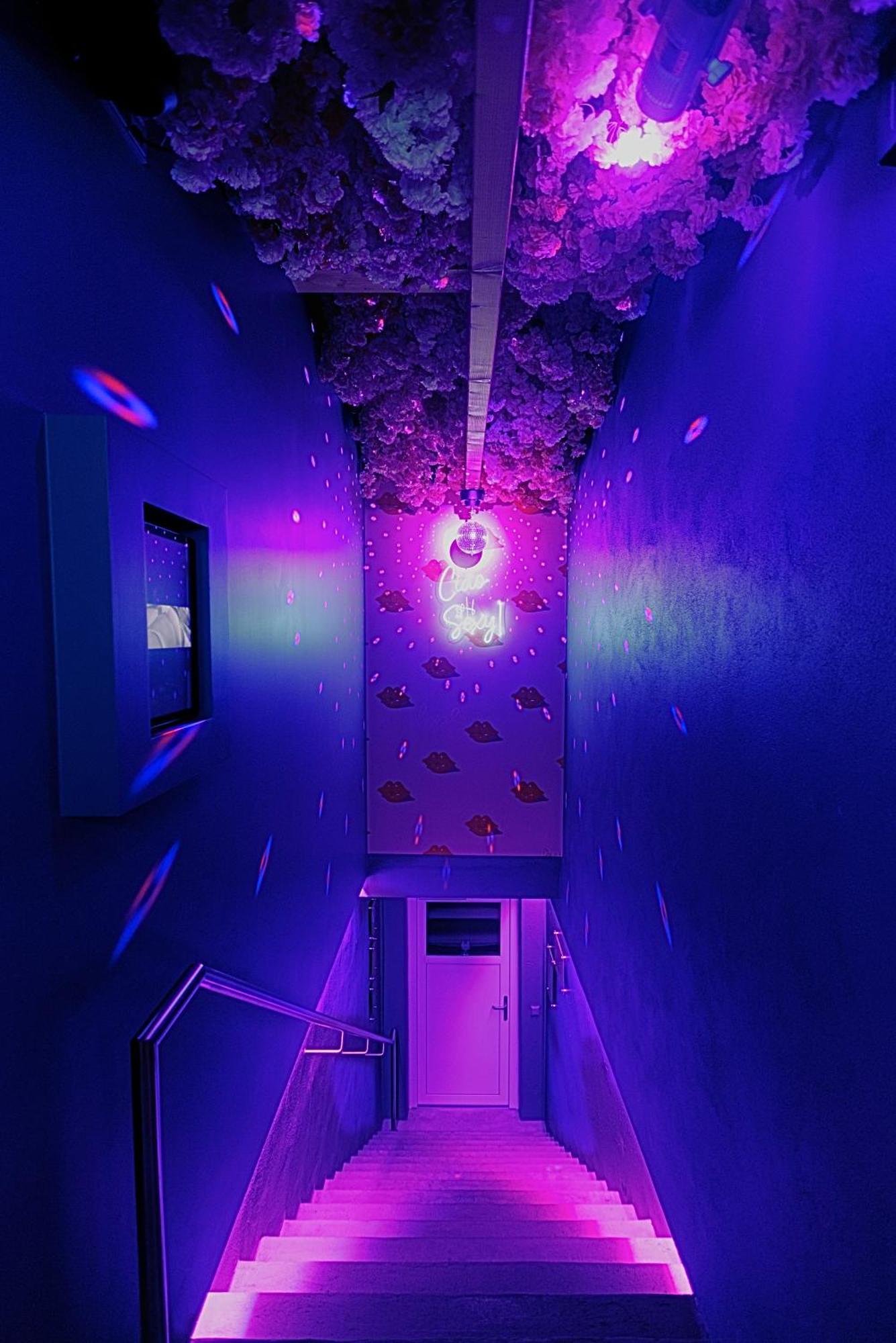 Lustra Stundenhotel - Adults Only Landshut Exteriör bild