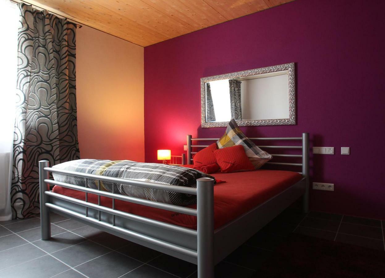 Lustra Stundenhotel - Adults Only Landshut Exteriör bild