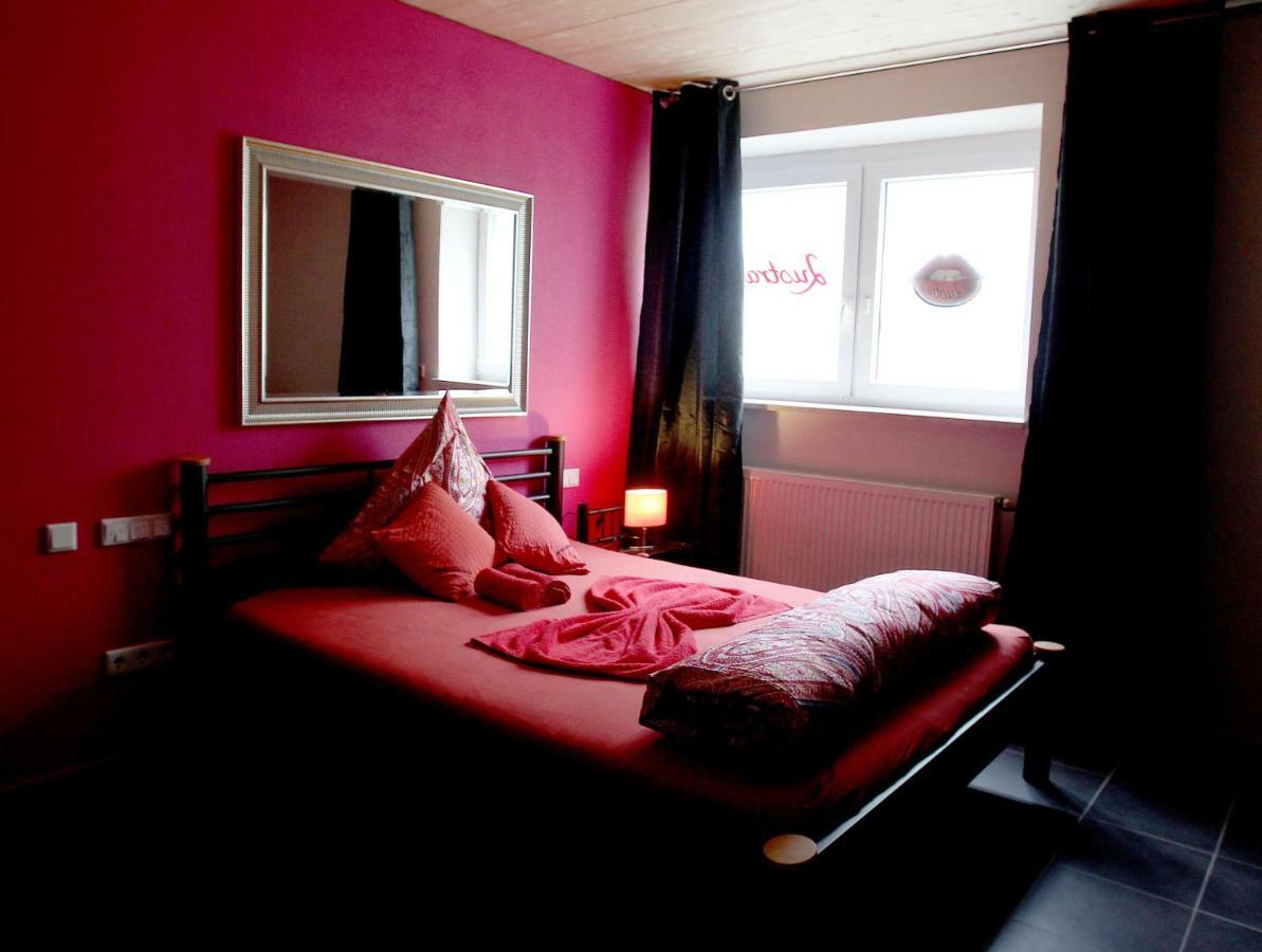 Lustra Stundenhotel - Adults Only Landshut Exteriör bild